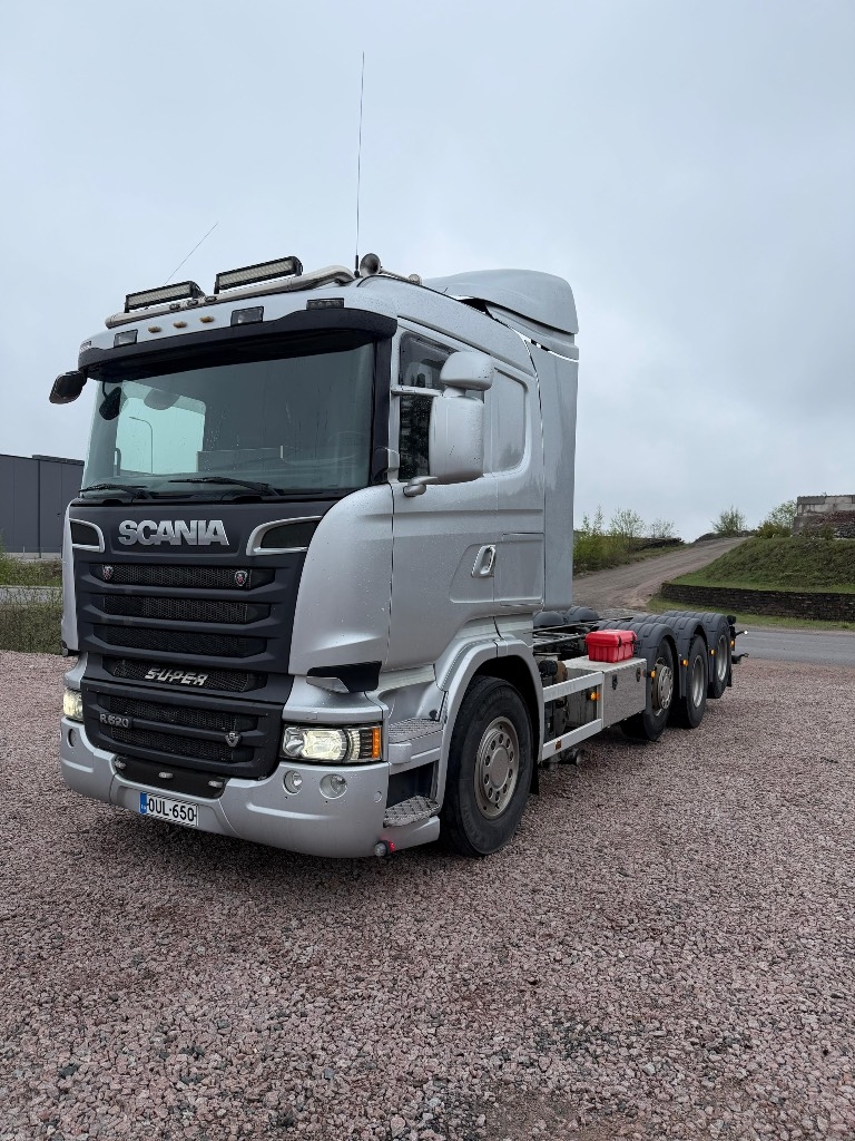 Scania R520LB8x2/4MNB
