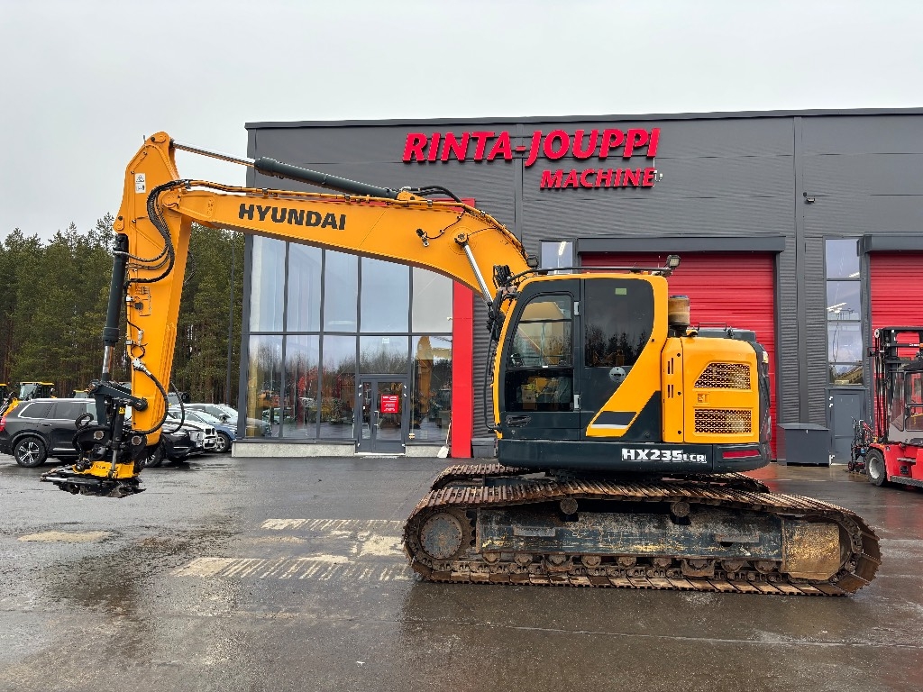 Hyundai HX 235 LCR / Myyty, Sold