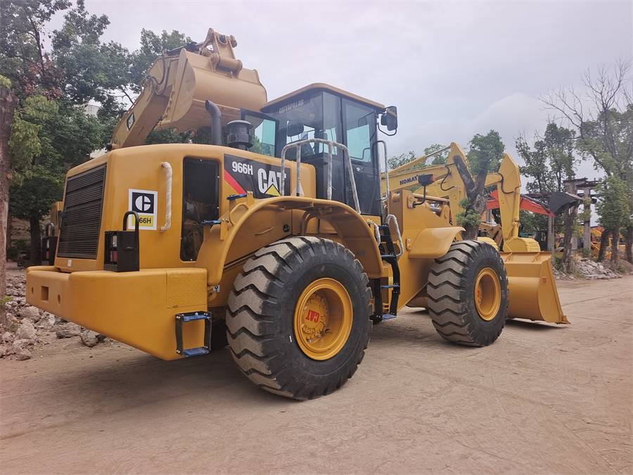 CAT 966 H Plenty of wheel loaders in stock