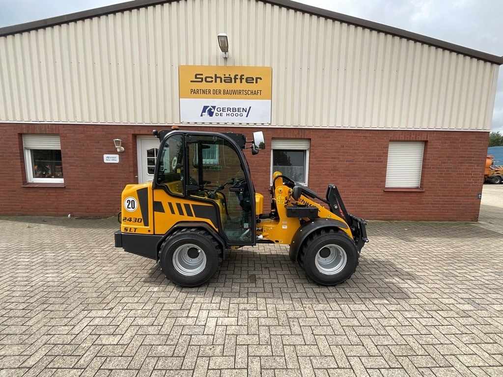Chargeuse sur pneus Schäffer 2430 SLT / Hoflader / JCB / Atlas — occasion 2024