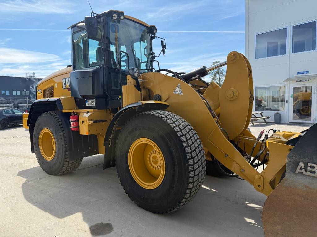 CAT 926M