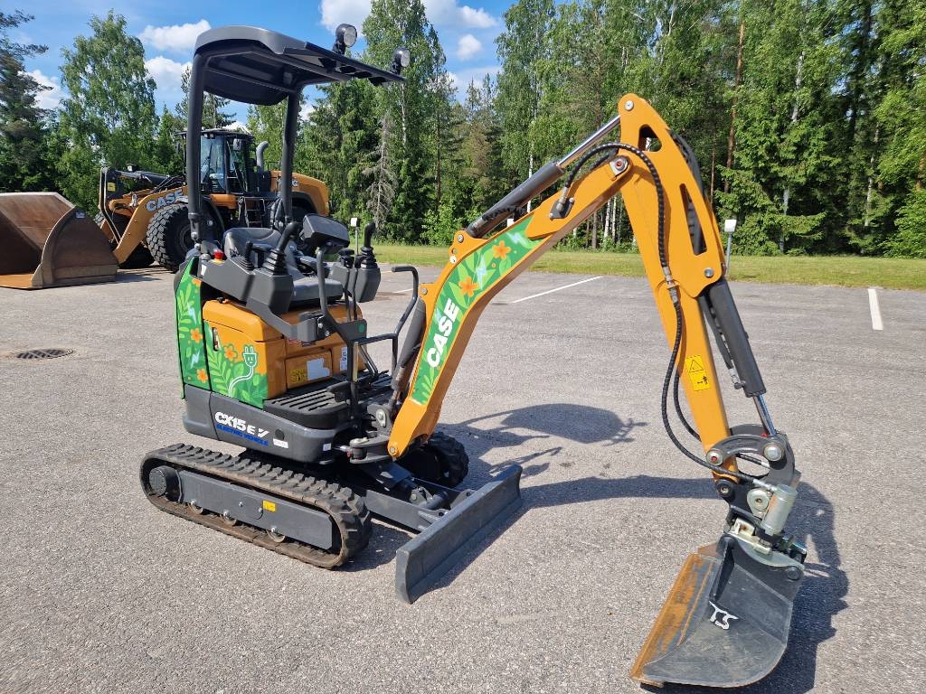 CASE CX 15 EV