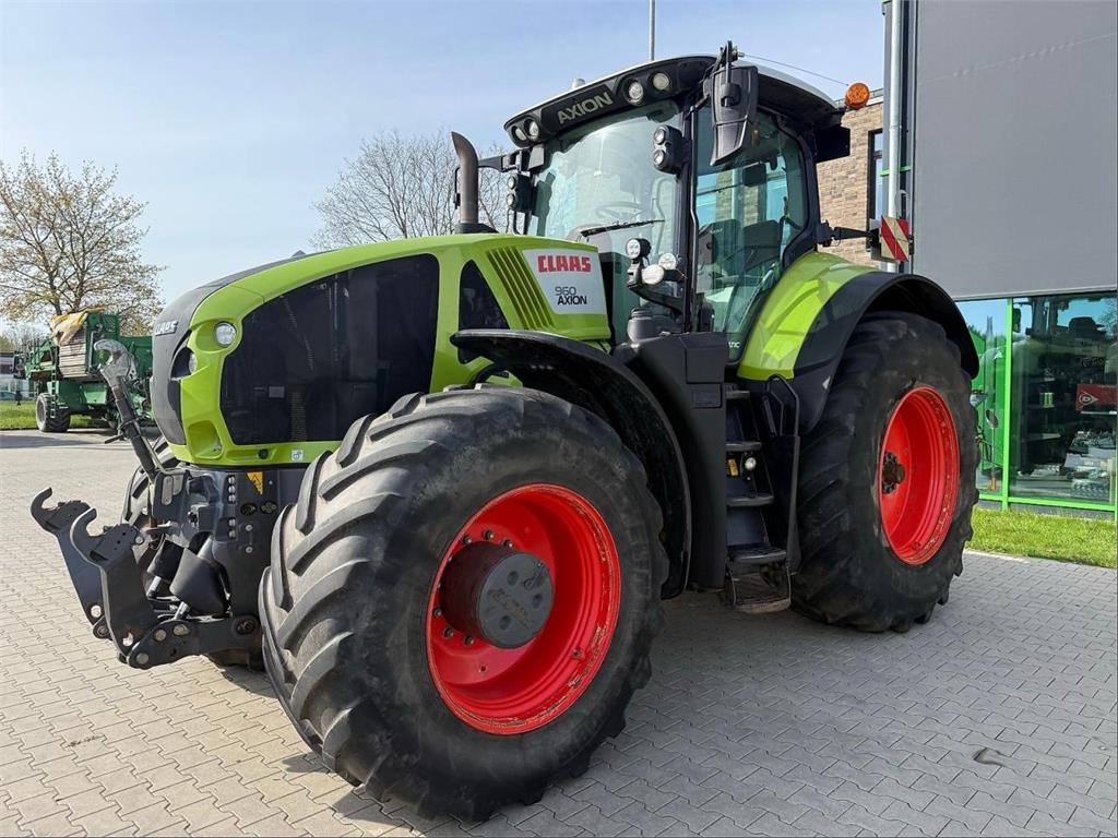 Axion 960