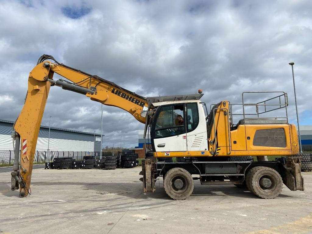 Liebherr LH 30 M