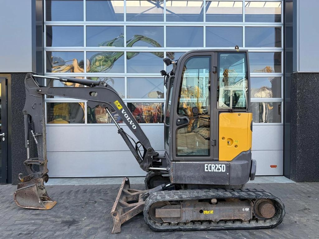 Volvo ECR25D