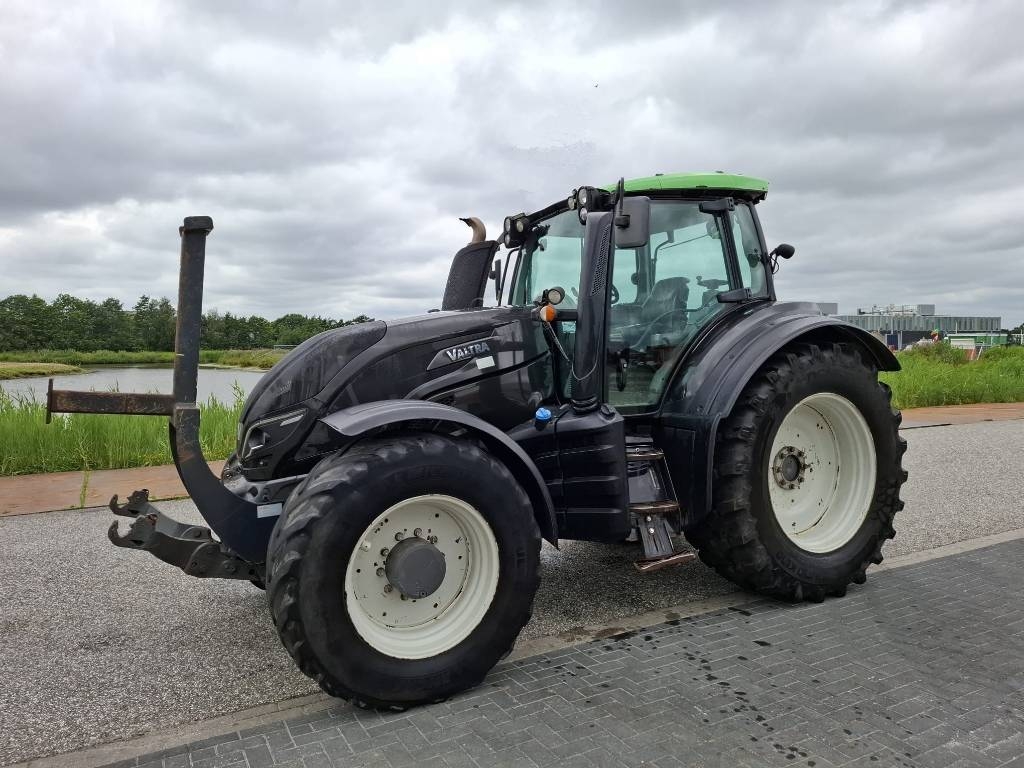 Valtra T 214 Direct Twintrac