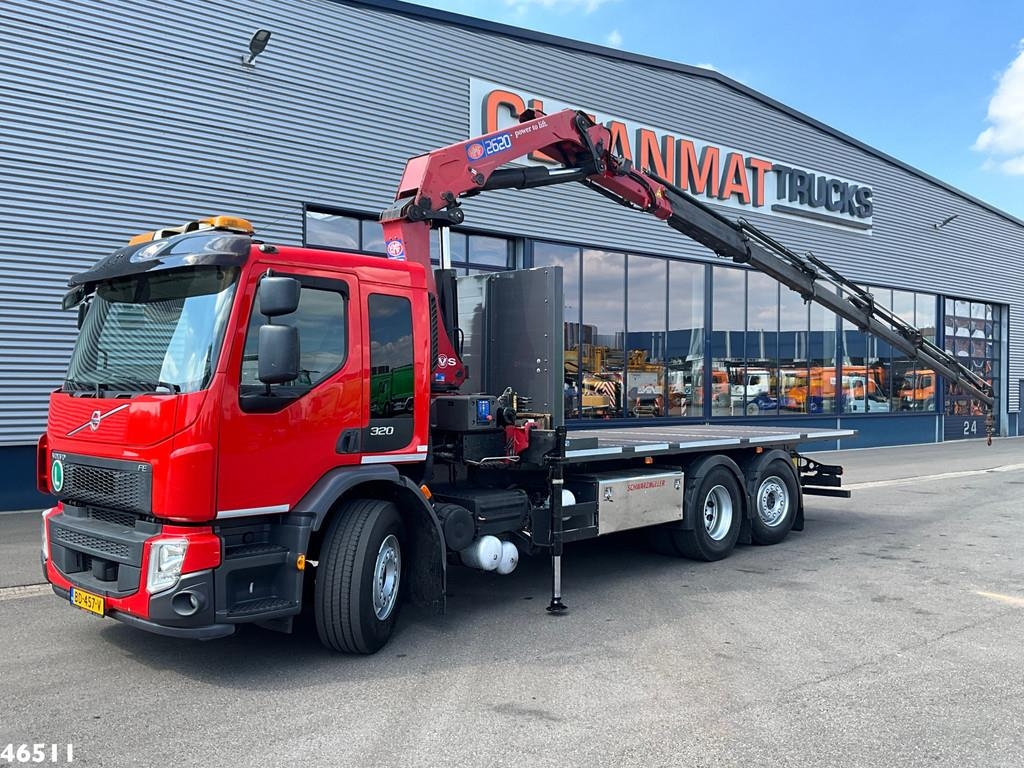 Grue tout-terrain Volvo FE 320 Euro 6 HMF 26 Tonmeter laadkraan — occasion 2018