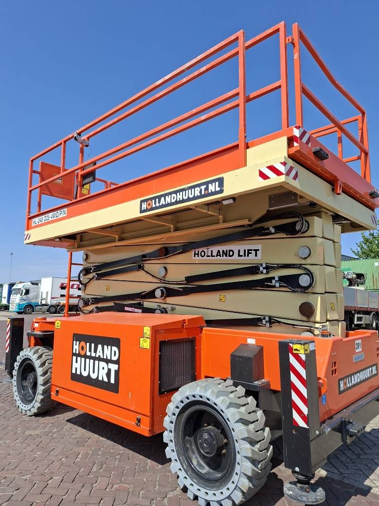 Holland Lift HL-240 D25
