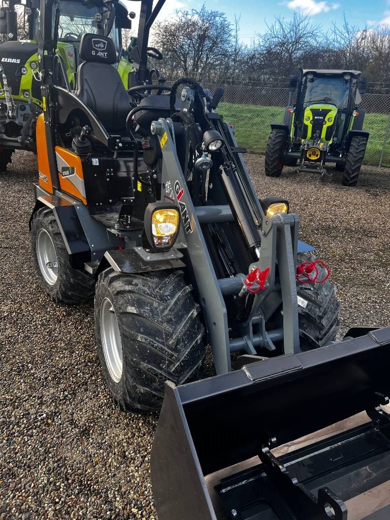 GiANT G 1500 HD