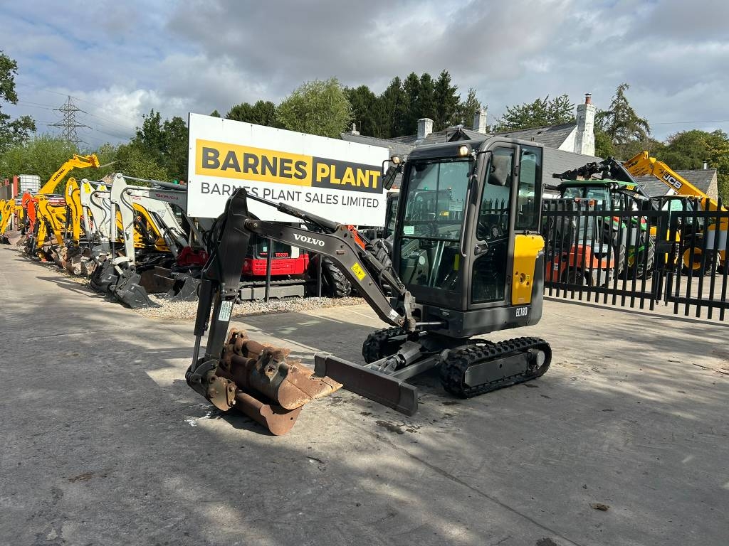Mini-pelle Volvo EC 18 D — occasion 2018, 506 h