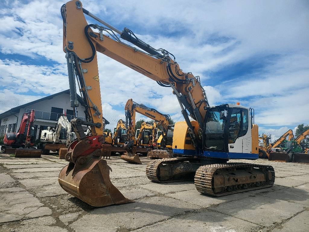 Liebherr R 926 Compact Litronic