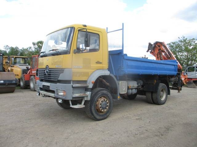 Mercedes-Benz 1828 AK Kran