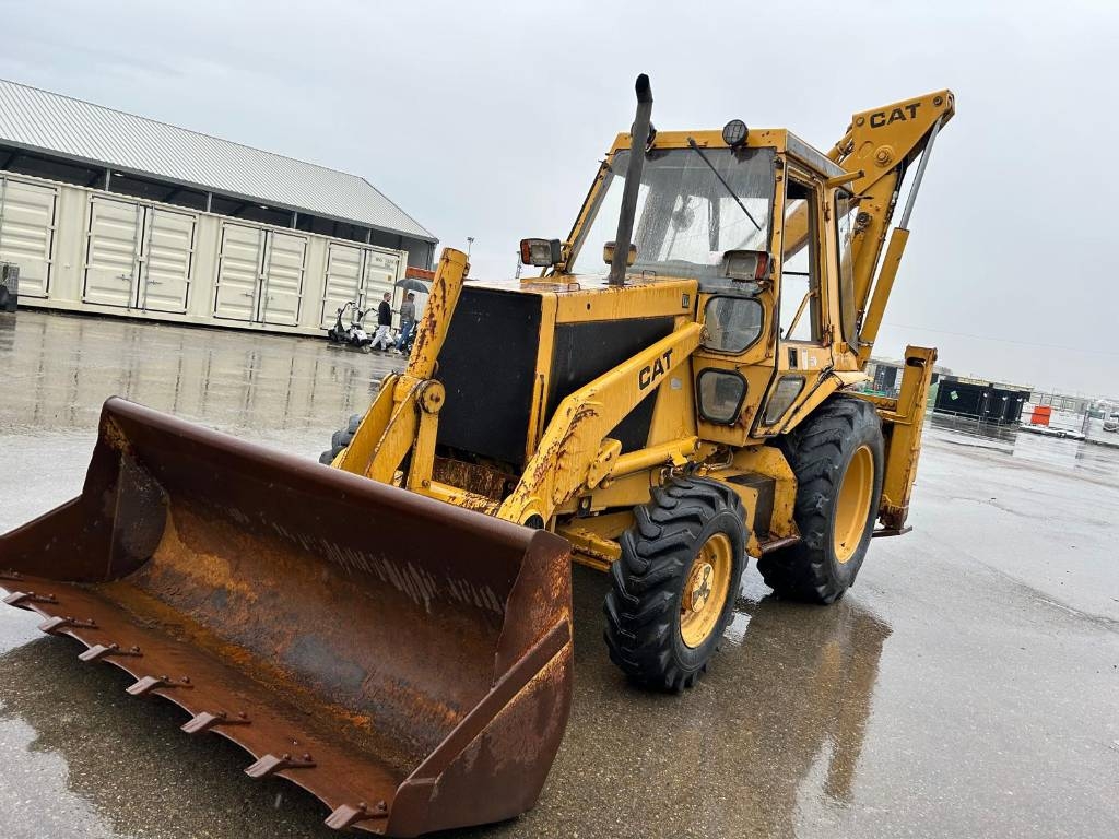CAT 428 428