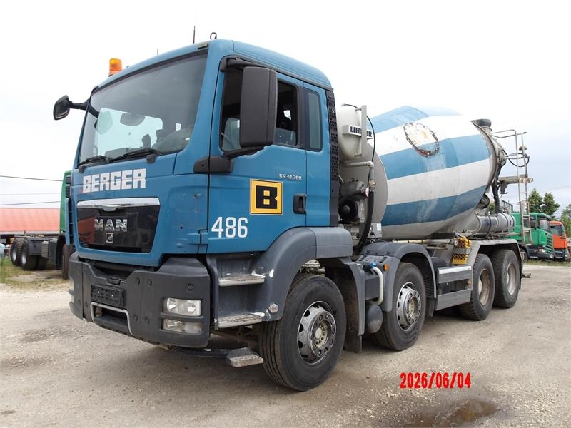 MAN TGS 32.360 8x4 Euro.5 Liebherr 9 m3