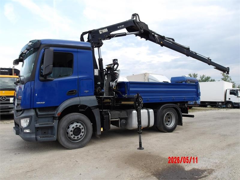 Mercedes-Benz ANTOS 1832 Euro 6 Hiab XS 122