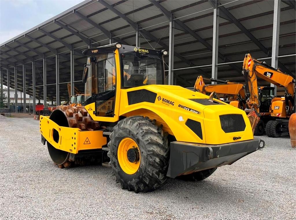 Compacteur Bomag BW213PDH-5 — occasion 2017, 1 075 h