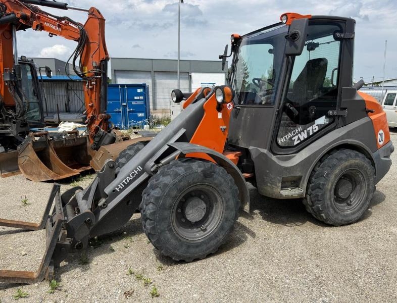 Chargeuse sur pneus Hitachi ZW75 — occasion 2019, 1 860 h