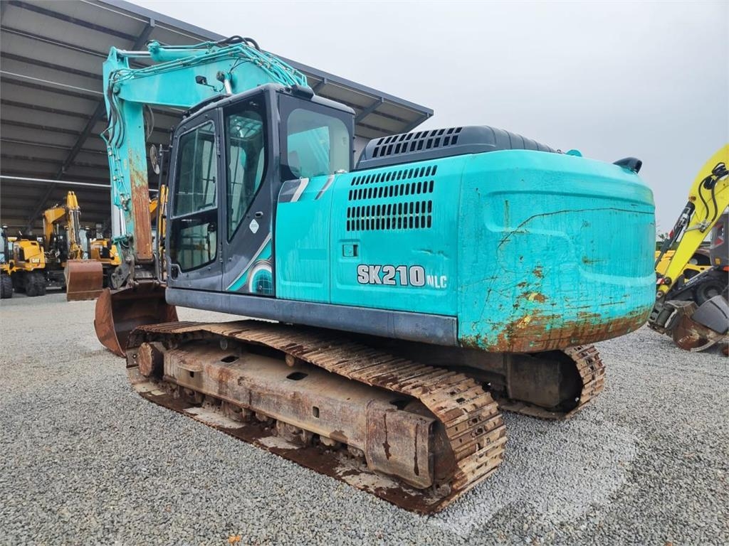 Pelle sur chenilles Kobelco SK210NLC-10 — occasion 2015, 8 640 h
