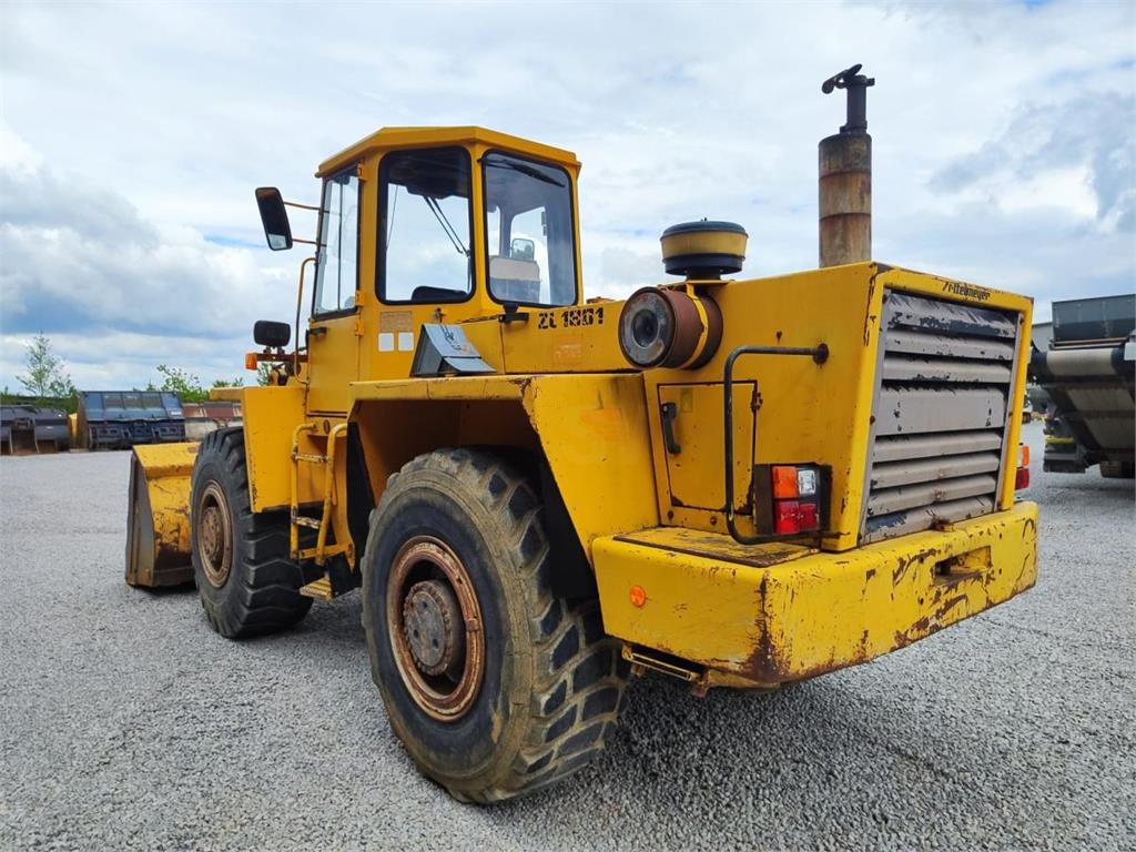 Chargeuse sur pneus Zettelmeyer ZL1801 — occasion 1989, 8 790 h