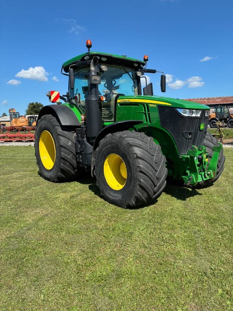 John Deere 7310 R