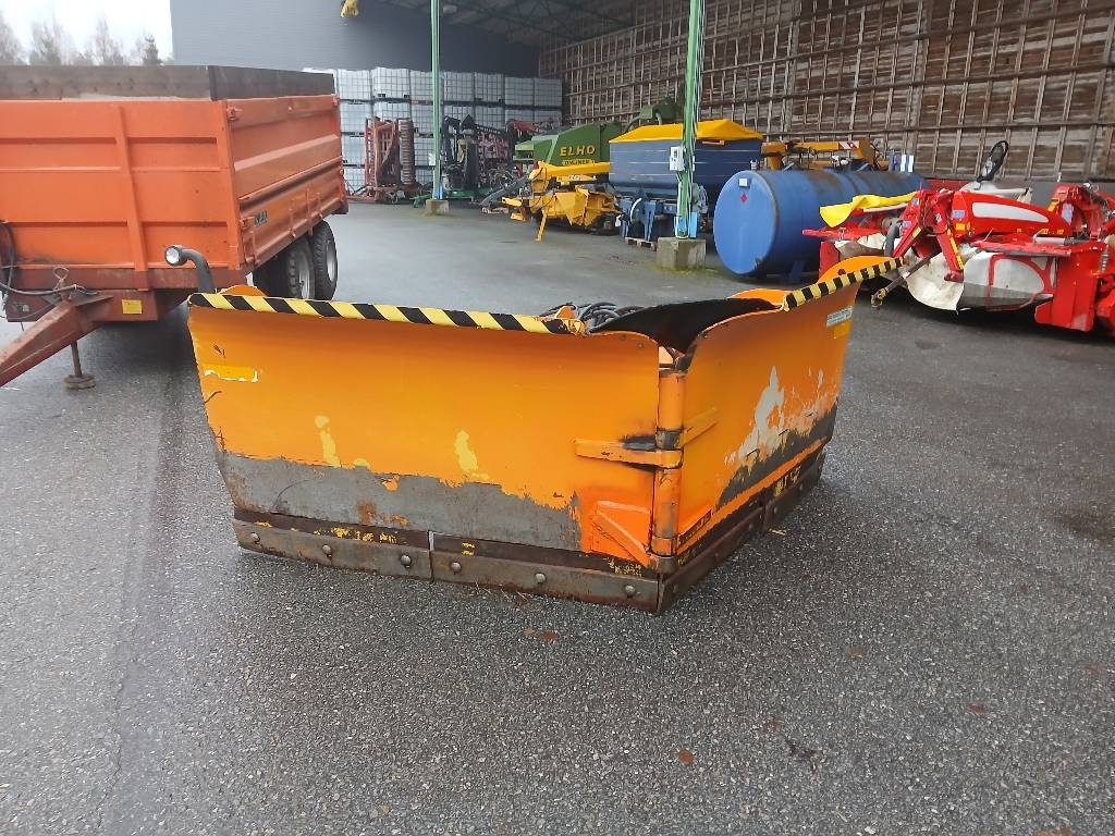 Rote 320 Nivelaura