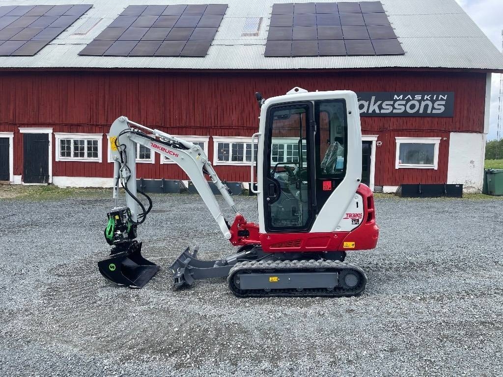 Takeuchi TB320 Steelwrist Rototilt 3års garanti