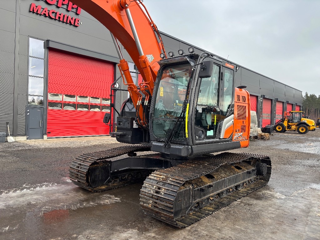 Hitachi ZX 225 US-7 / Engcon, Rasvari, Lämmitin, StageV kuva 2