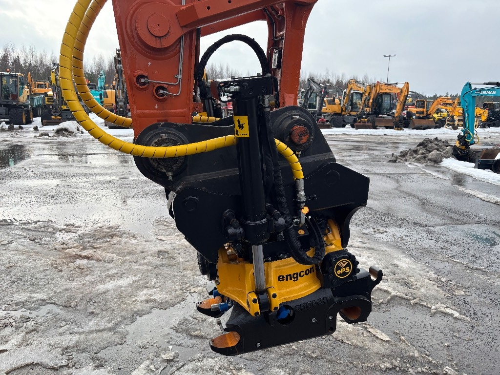 Hitachi ZX 225 US-7 / Engcon, Rasvari, Lämmitin, StageV kuva 7