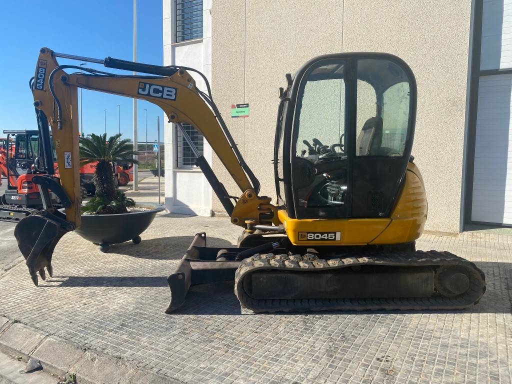 JCB 8045
