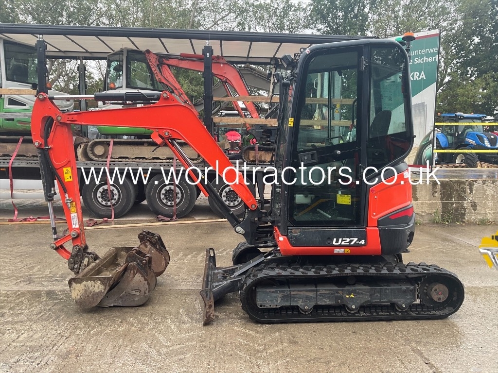 Kubota U 27-4