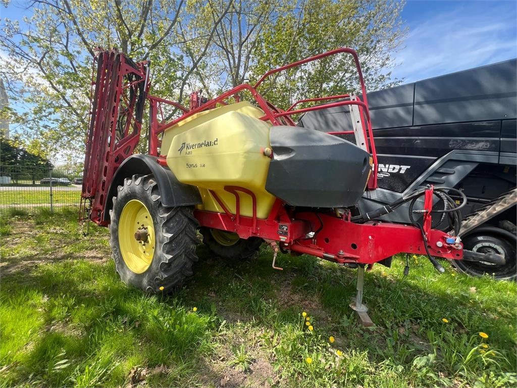Kverneland Ikarus S38