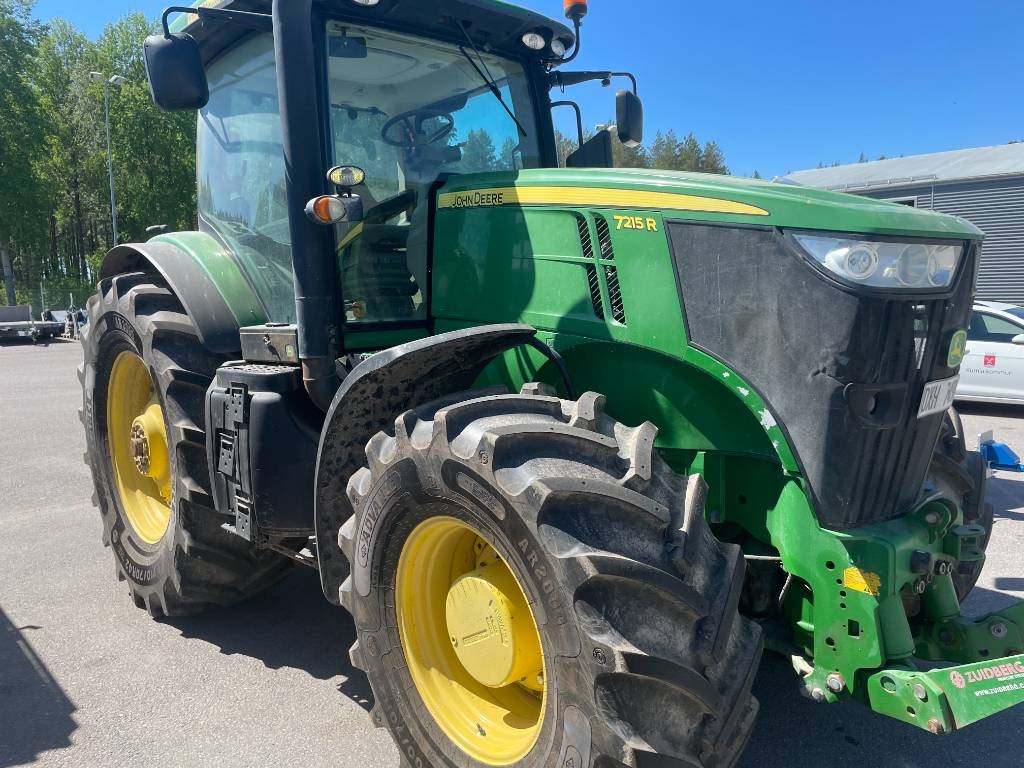John Deere 7215 R