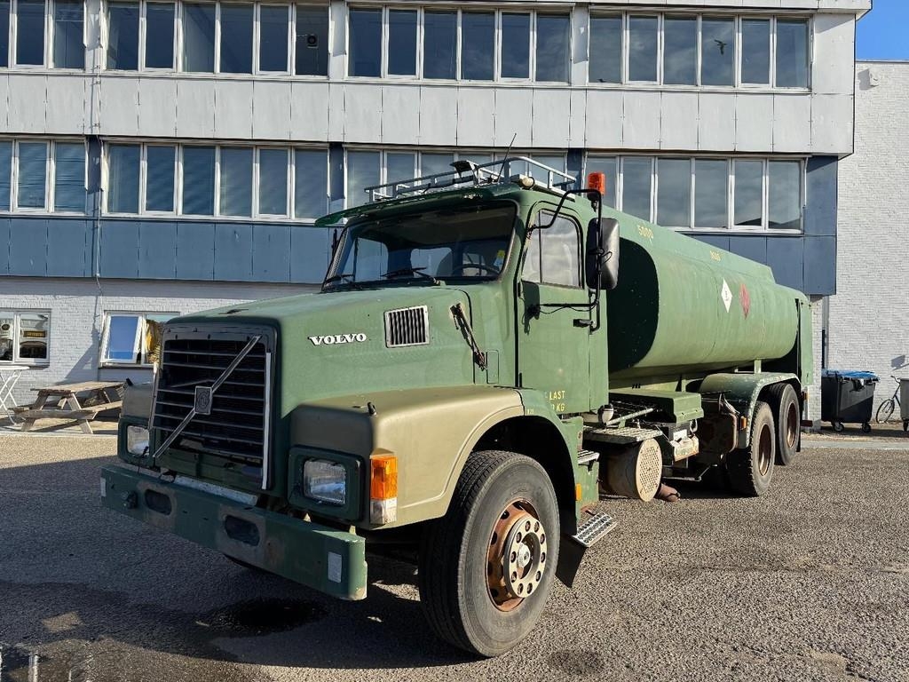 Volvo N10 6X4 Robson-Drive + TANK 14.000 LITER