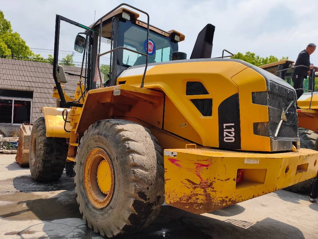 Volvo L 120