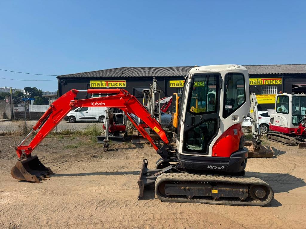 Kubota U 25-3 A
