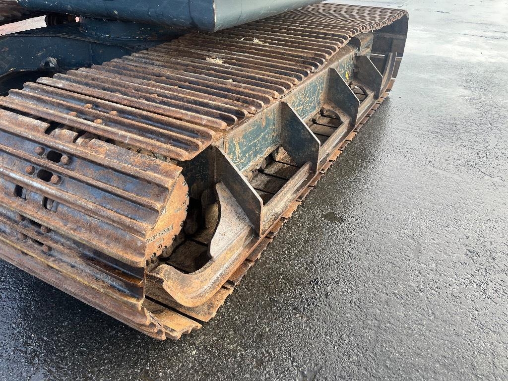 Hyundai HX 130 / Kallistaja, Metsävarusteltu, Uudet ketjut kuva 11