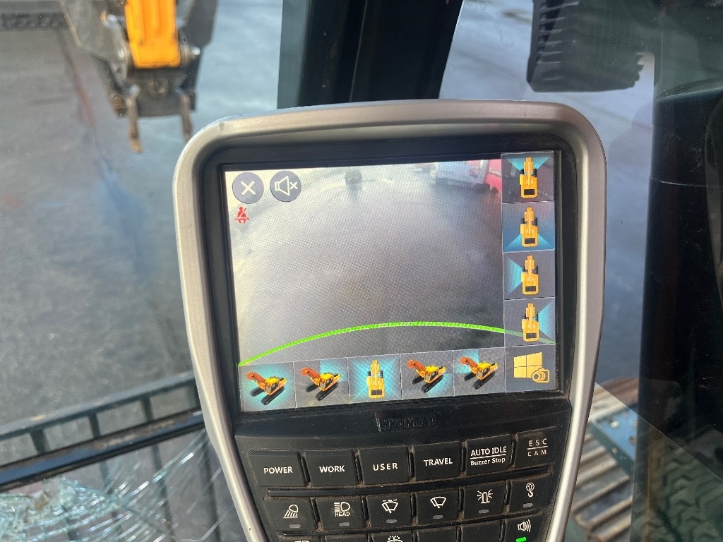 Hyundai HX 130 / Kallistaja, Metsävarusteltu, Uudet ketjut kuva 19