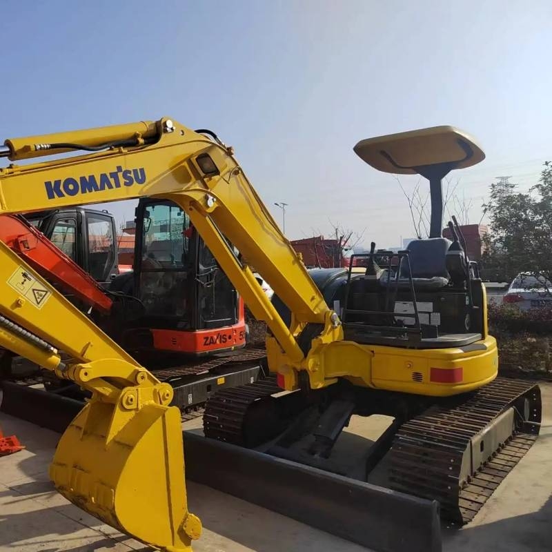 Komatsu PC 40