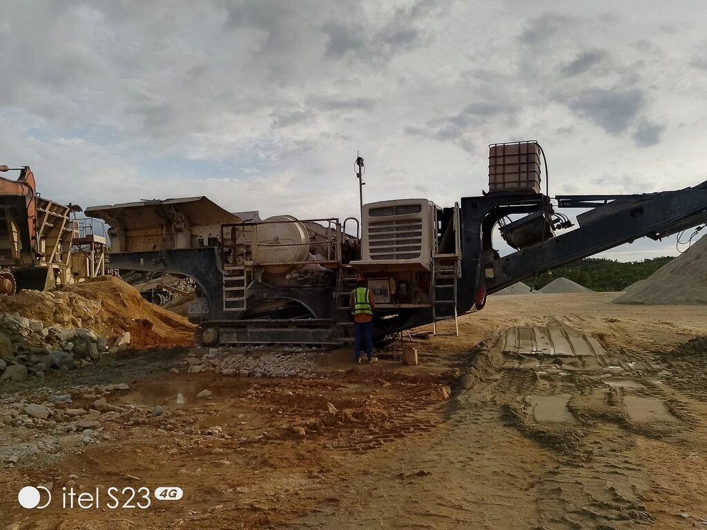 Concasseur Metso Lokotrack LT 106 — occasion 2012