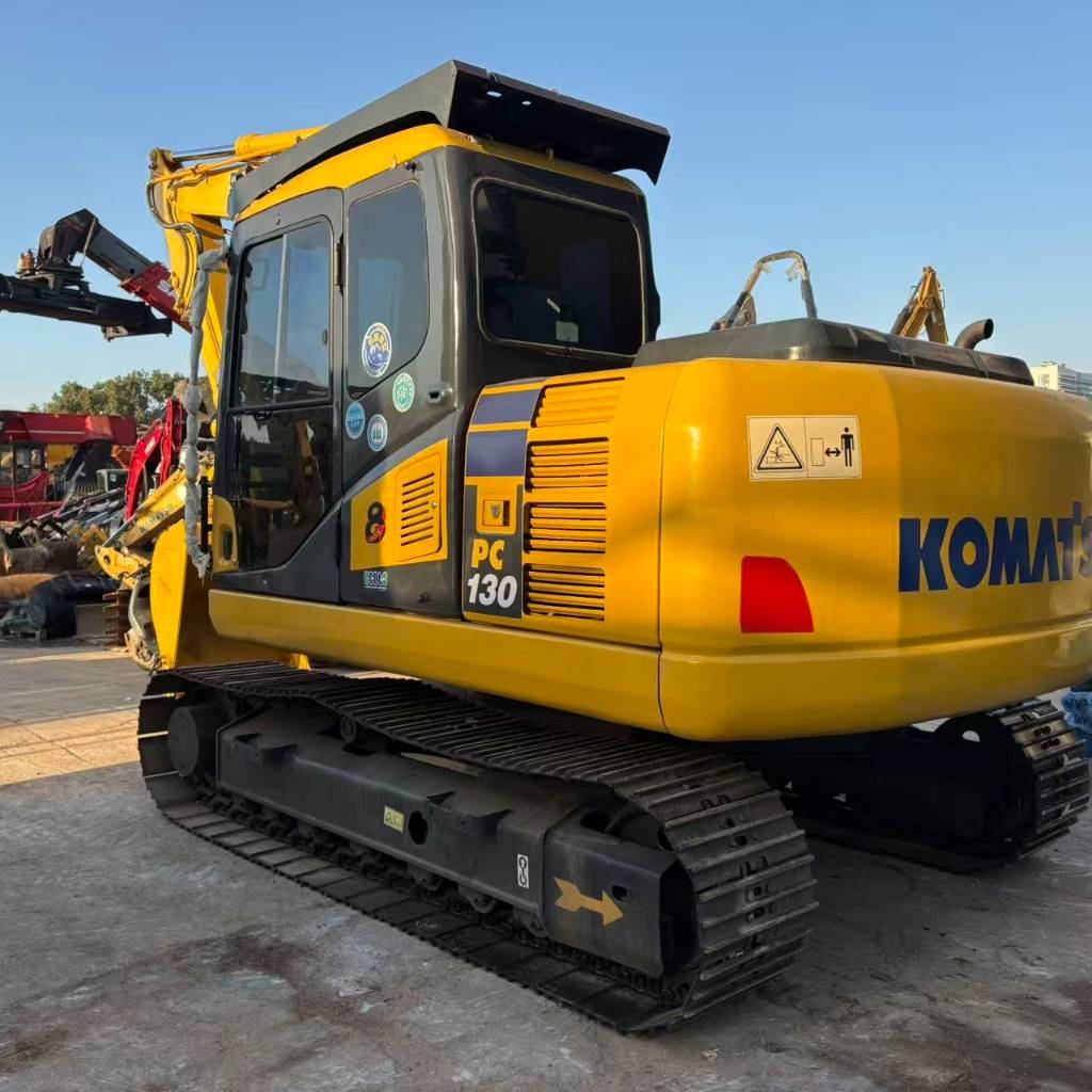 Komatsu PC 130