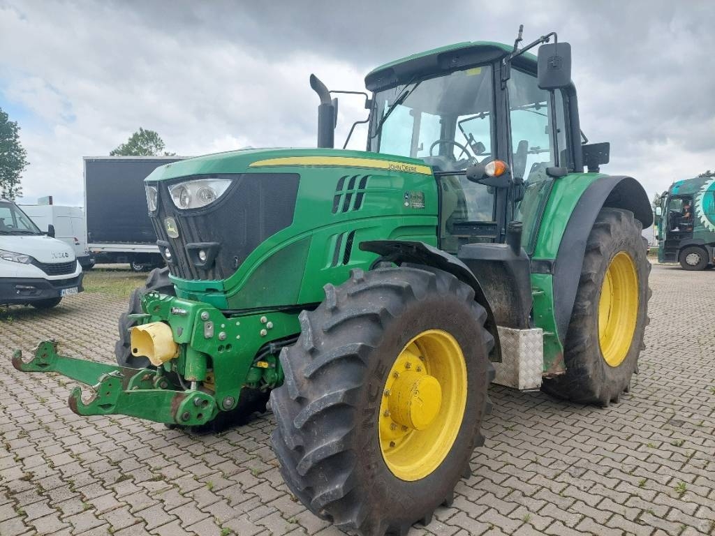 John Deere 6000 M 11.0t 6155M agricultural tractor