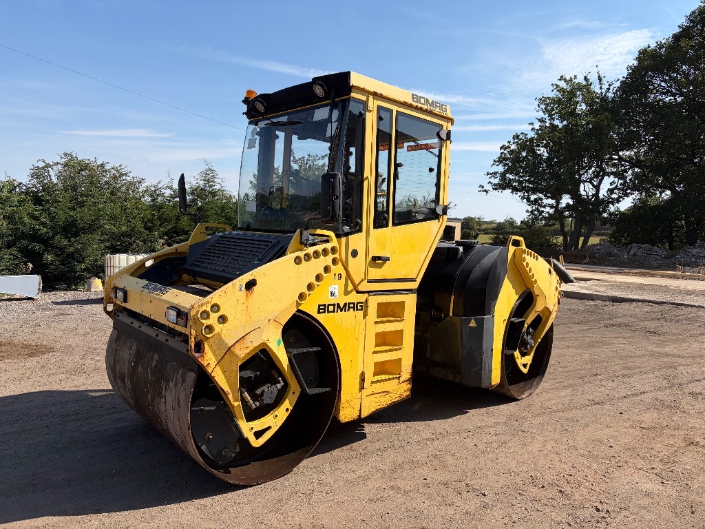 Bomag BW 161 AD-4