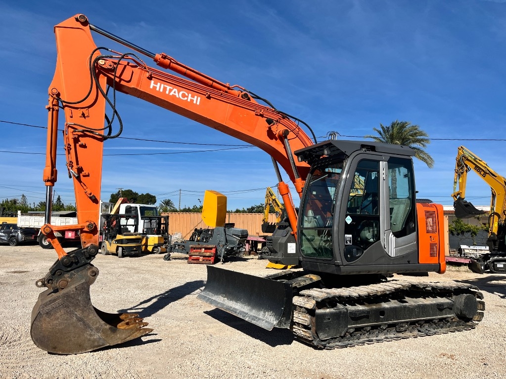 Hitachi Zaxis 135 US-3