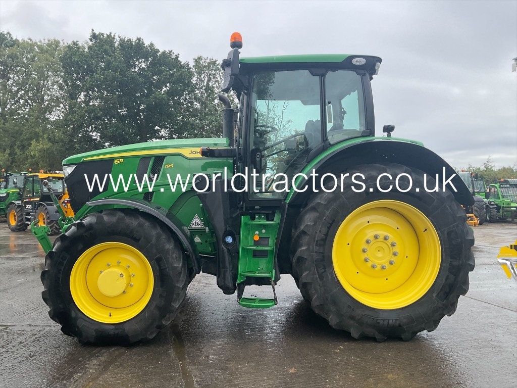 John Deere 6R 195