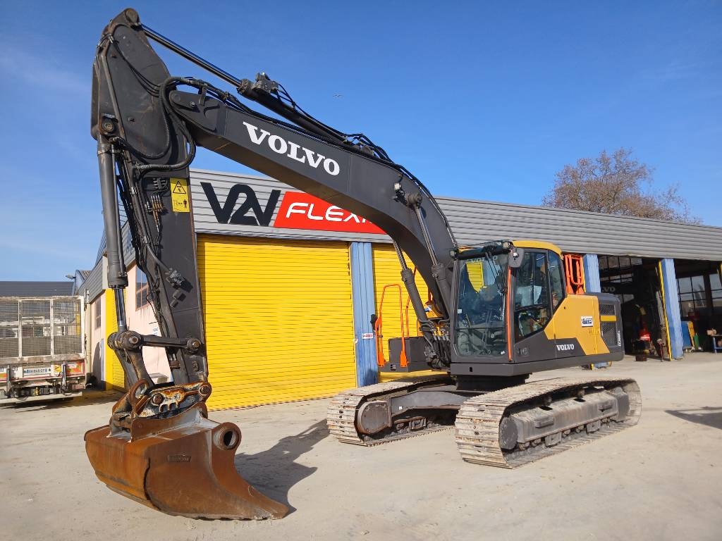 Volvo EC 200 E