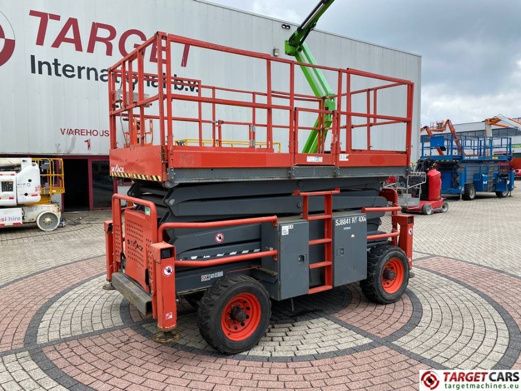 SkyJack SJ8841RT Diesel 4x4 Scissor Work Lift 1430cm