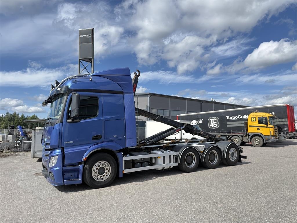 Mercedes-Benz Actros 3558 8X4