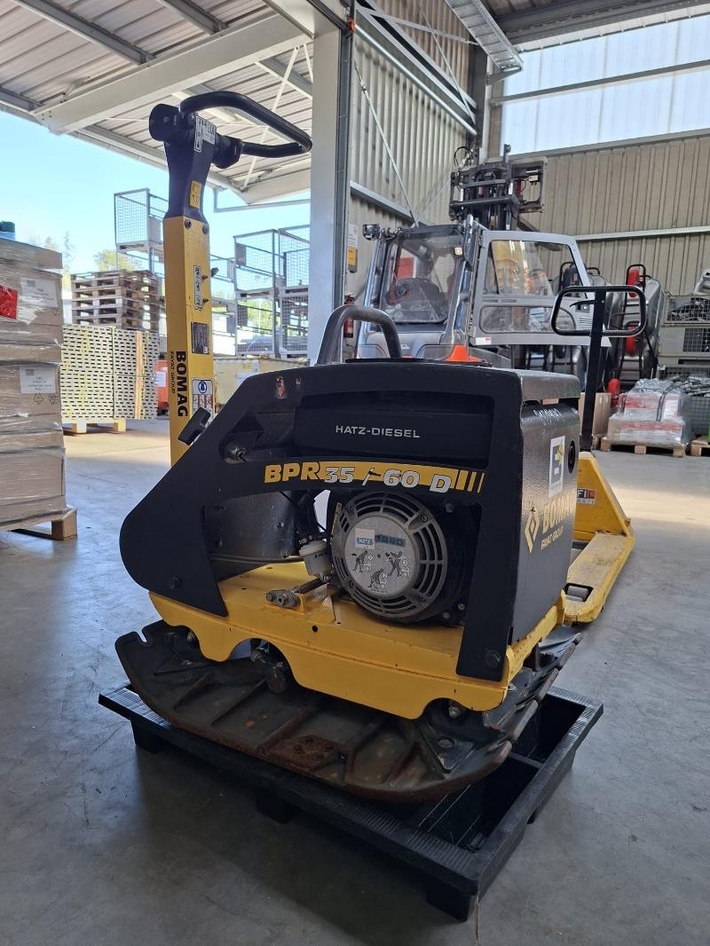 Plaque vibrante Bomag BPR35/60DE — occasion 2021