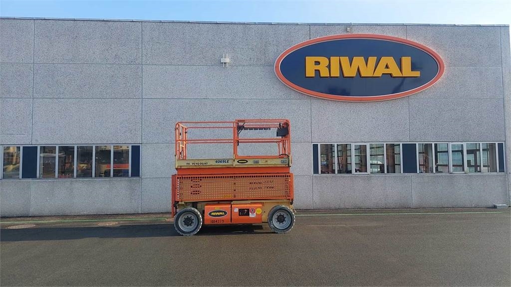 JLG 4069LE