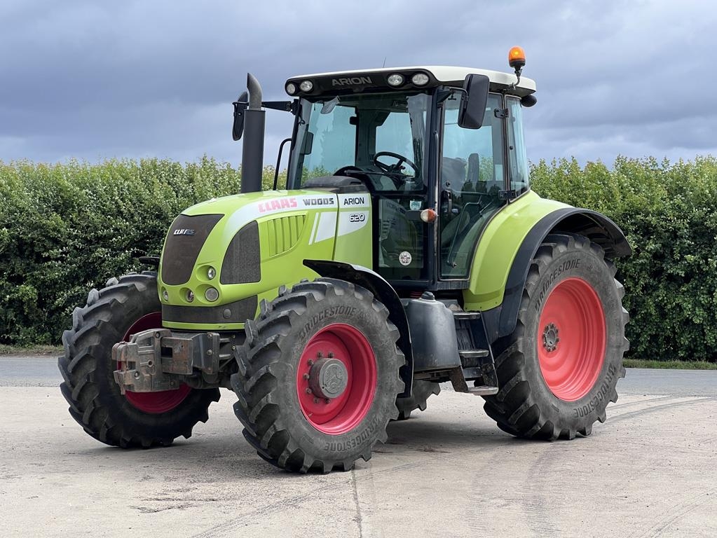 CLAAS ARION 620